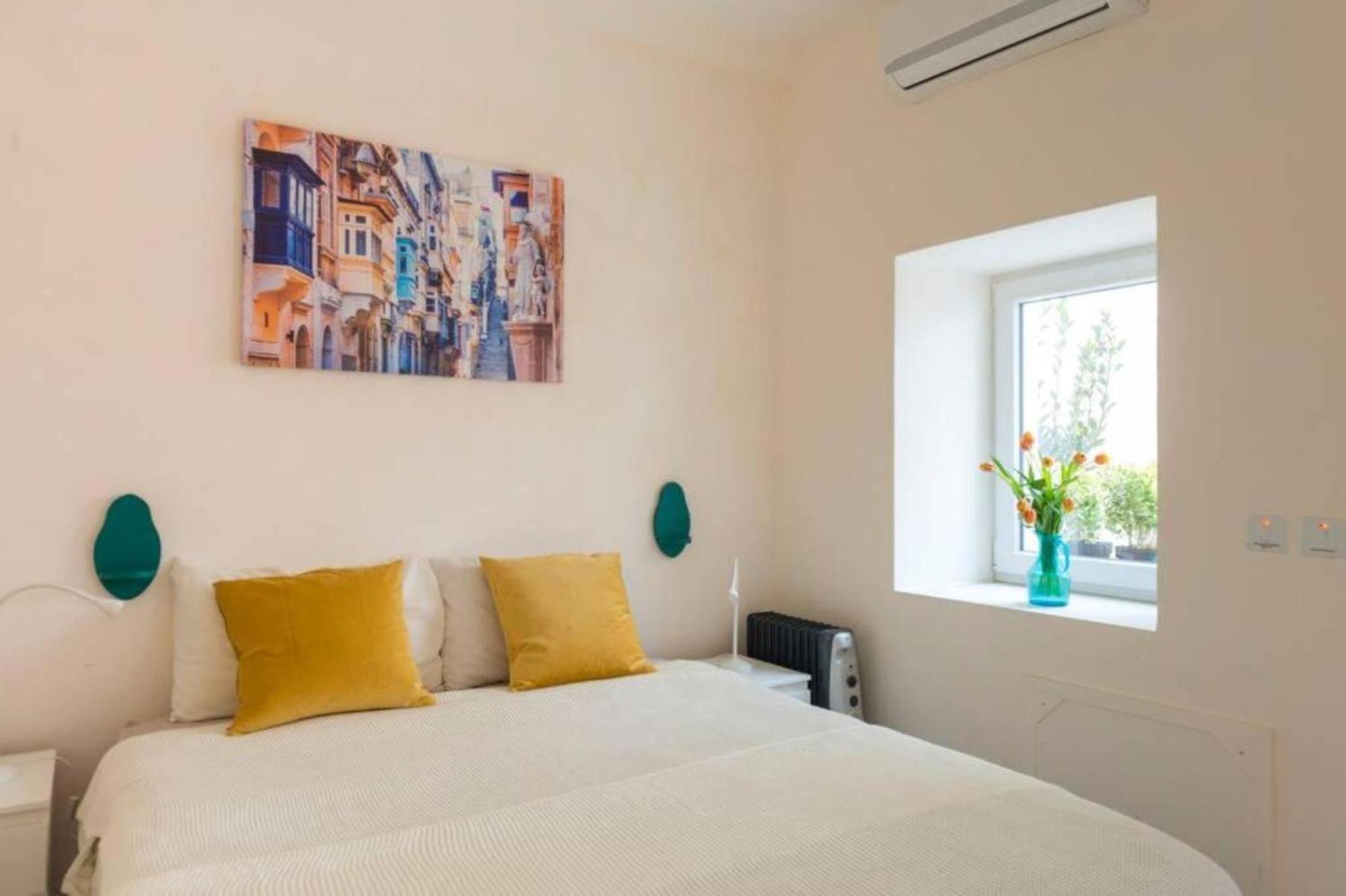 Authentic Gf Apartment With Terrace At The 3 Cities Marina Cospicua 외부 사진